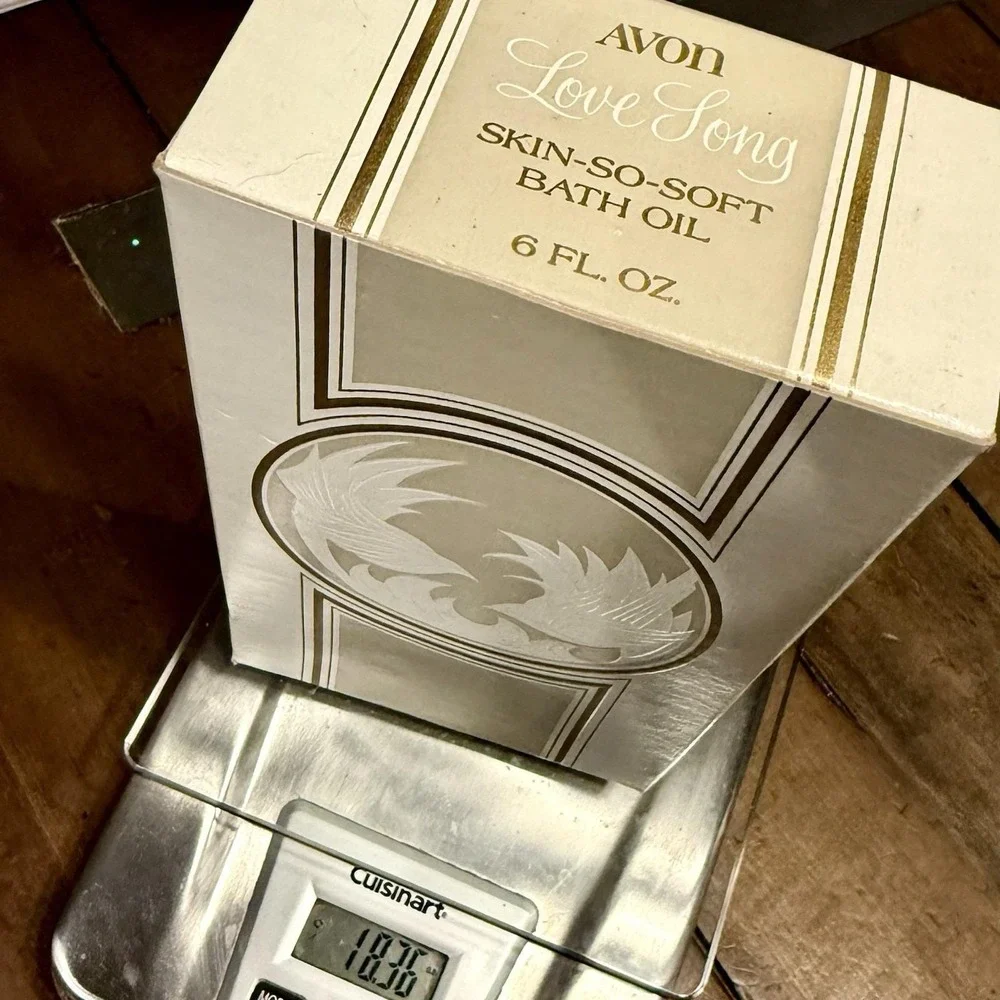 NEW! Avon Skin So Soft Bath Oil 6oz Vintage 1973 Love Song Frosted Bird Bottle